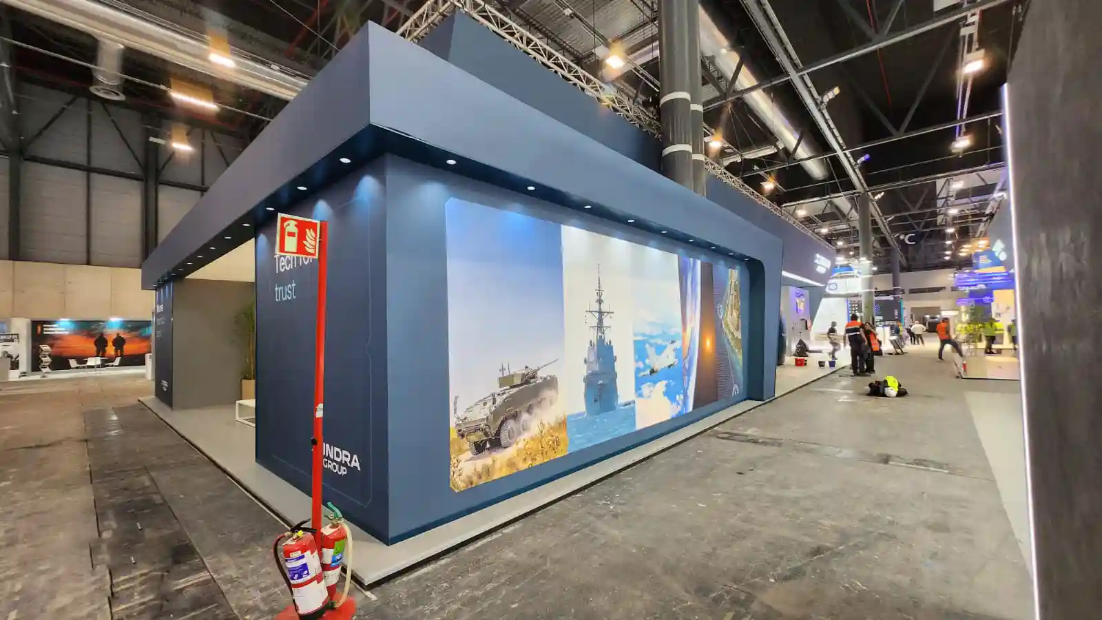 Proyecto FEINDEF 2025 (Beon Indra) Defensa Fabricación y montaje de stands Snakewood