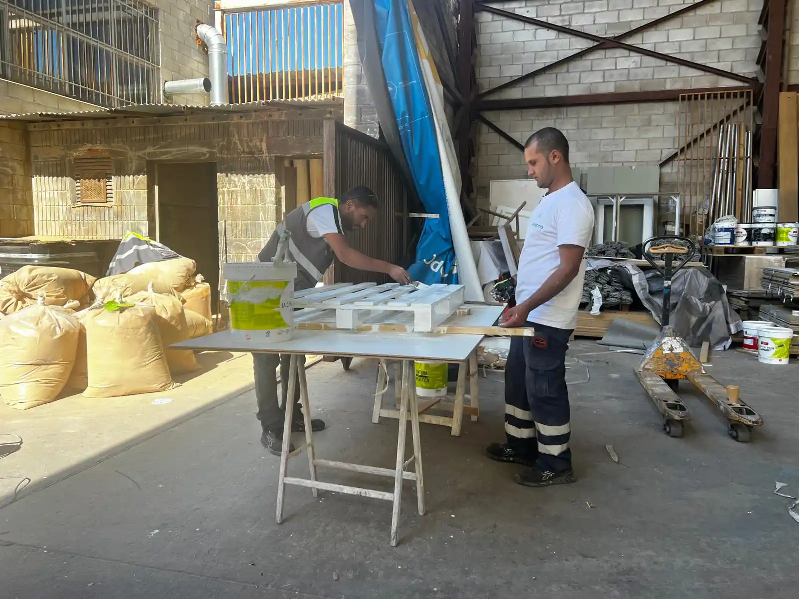 Servicios de Fabricación y Montaje de Stands - Snakewood