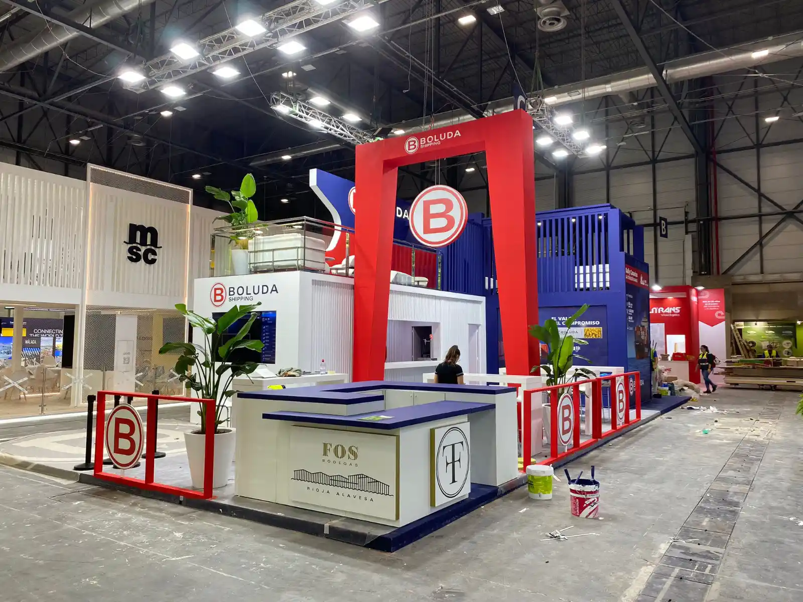 Stand corporativo Boluda Beon fabricado por Snakewood